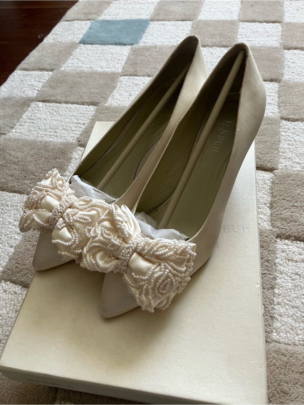 Ivory Pearl Bow Kitten Heels